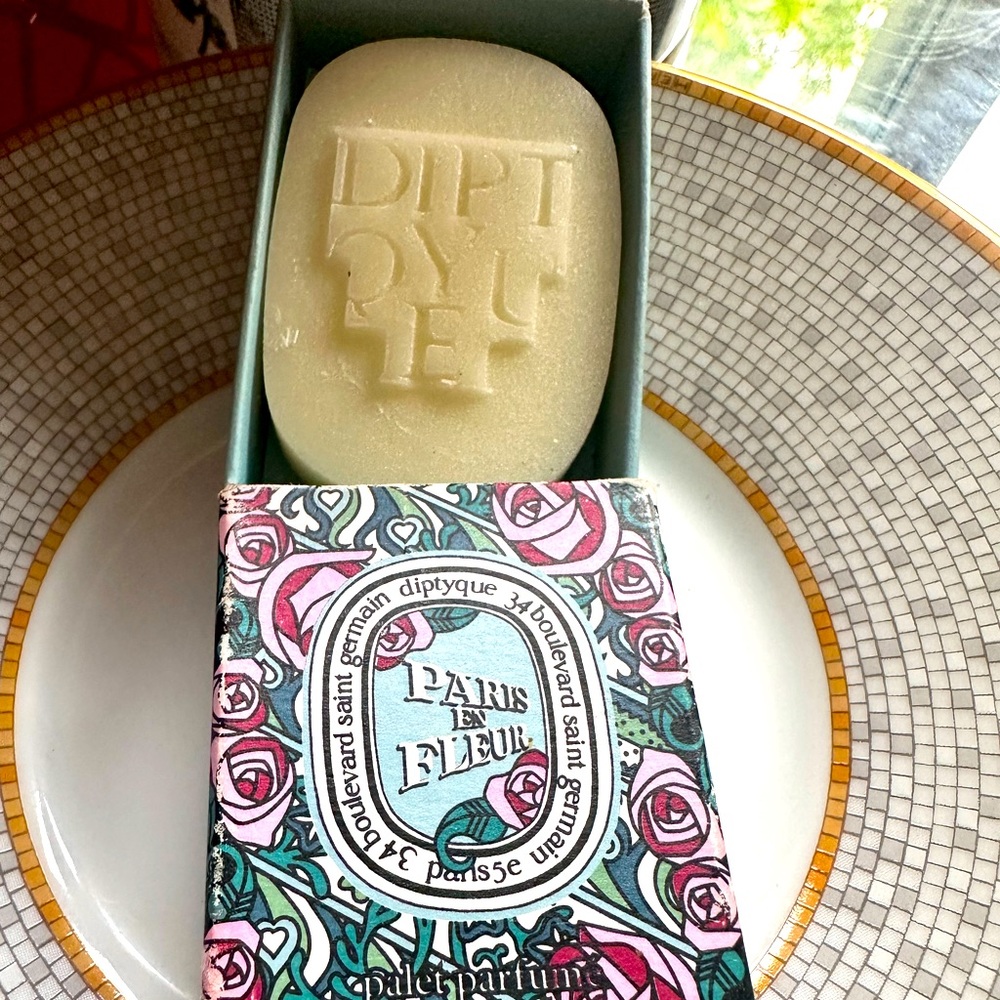 Dyptique mini soap bar Paris collection.